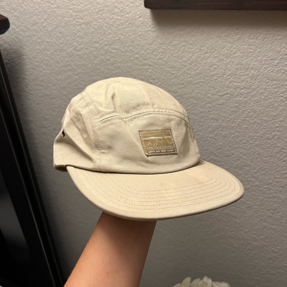 Patagonia five panel hat. Maclure Cap (73 skyline/el cap khaki)